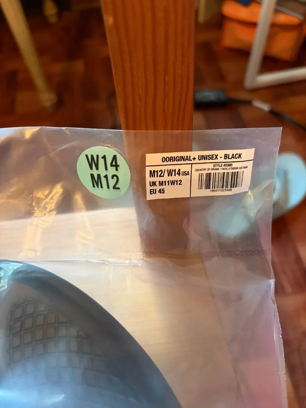 OOFOS Plus Recovery Sandal M12W14- Black